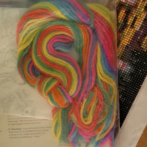 Crewel Craft Kit - Picture 3 of 5